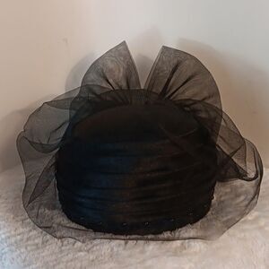 Mr Hi's Classic Beaded Pill Box Hat